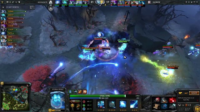 ALLIANCE vs HORDE - EPIC MEGAS Rapiers Base Race! - WESG Dota 2_11