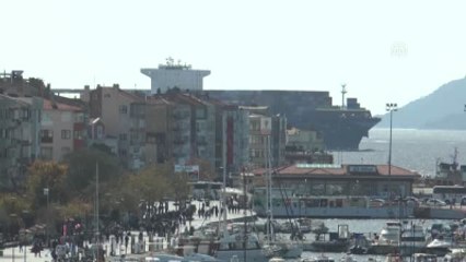 Dev Konteyner Gemisi Çanakkale Boğazından Geçti