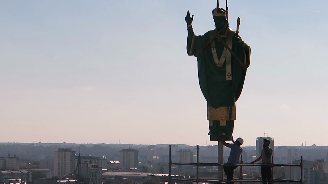 TOURS: Saint-Martin de retour sur la basilique