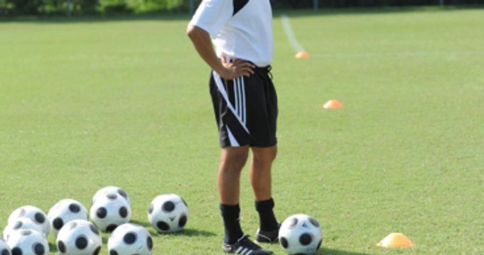 Futbol Hocası Dave Williams, Öğrencilerinin Gözünün Önünde Öldürüldü