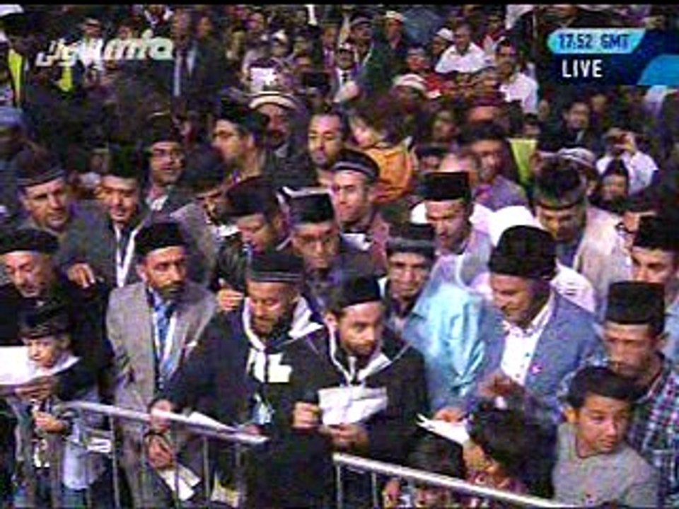 Nazam,Kia he batan sade jalsa salana di uchiyan shanan on jalsa salana canada last day 2016