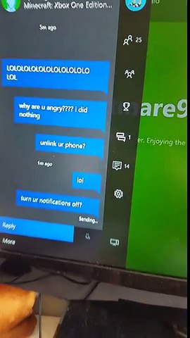 TROLLING A NOOB WITH XBOX MESSAGES