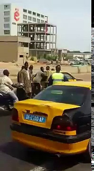 Urgent : Un taximan écrasé par un camion à Yoff