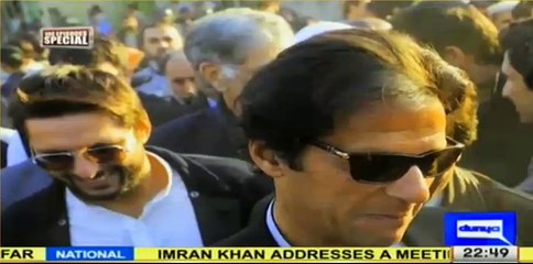 Imran Khan is not corrupt and he is crowd puller - Shahid Afridi praises Imran Khan