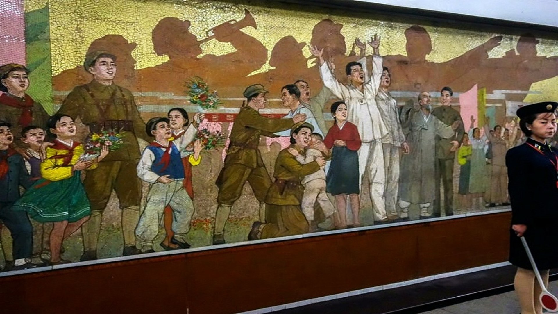 ⁣Pyongyang Metro - North Korea