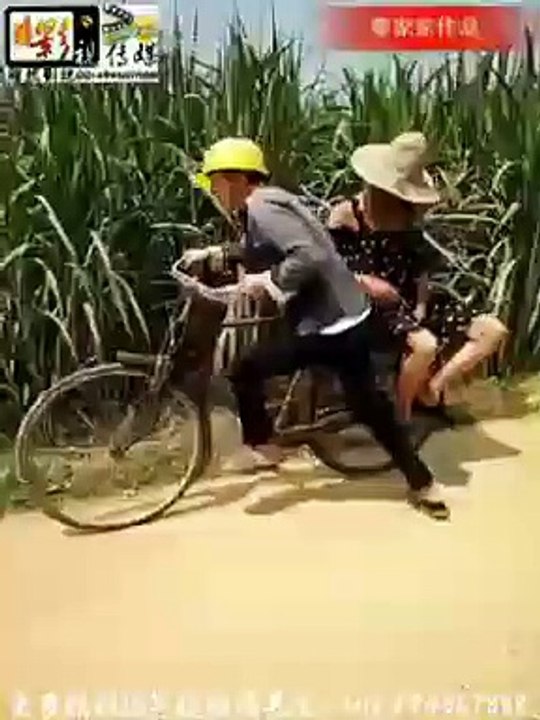 WhatsApp Video 2016-10-02 at 10.33.28 AM