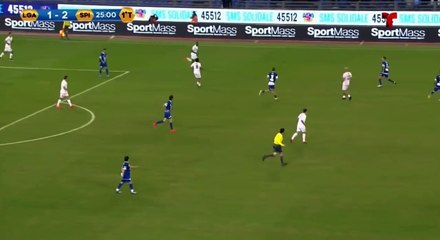 Ronaldinho fantastic back pass in Pope Francis Charity Match 2016
