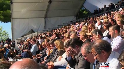 Hommage aux victimes de l'attentat de Nice, Hollande loue "l'unité nationale"
