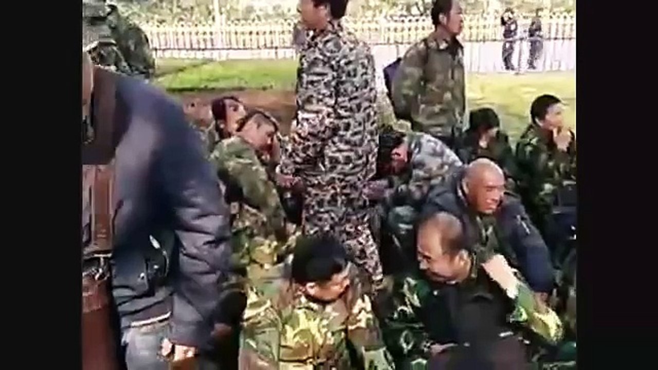 最全老兵包围军委大楼视频