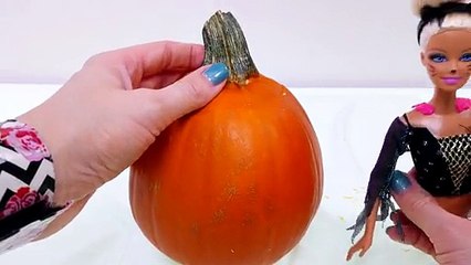 How To Make a DIY Halloween Barbie Pumpkin _ Barbie Doll Halloween Crafts for Kids on DCTC