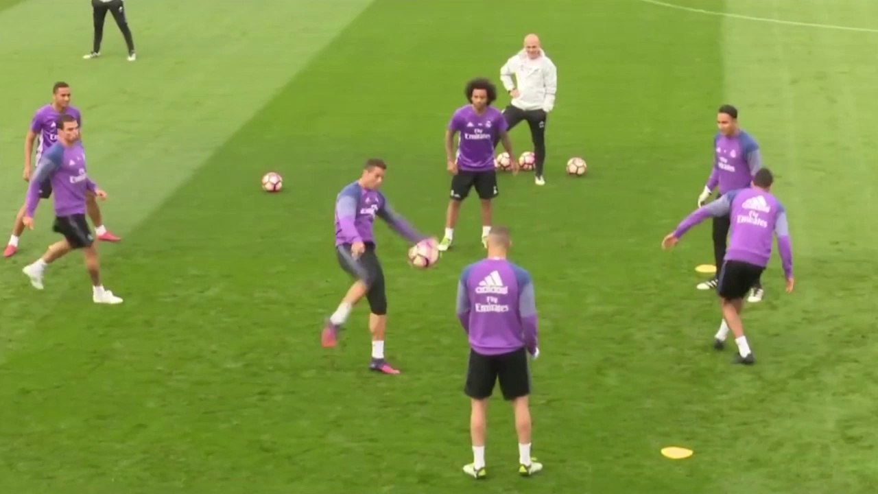 Cristiano Ronaldo s'agace après un petit pont