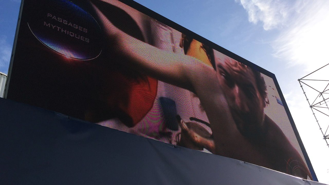 L'écran géant au Village du Vendée Globe