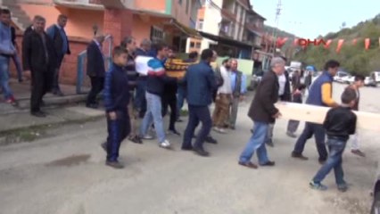 Bartın Yangında Ölen Kardeşler Gözyaşlarıyla Toprağa Verildi