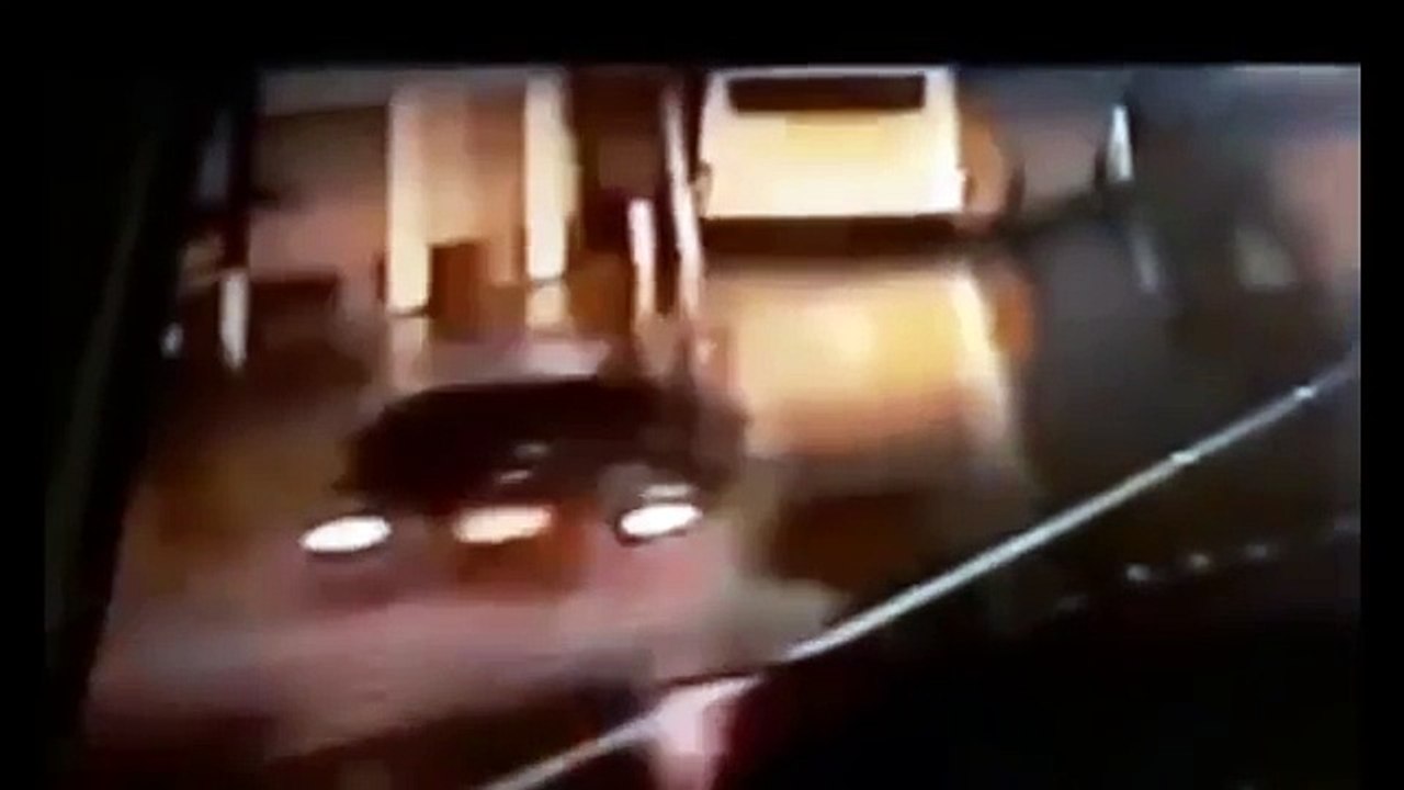 කවීෂාගේ කාර් ඒකට ඇත්තටම වෙච්ච දේ මෙන්න – CCTV
