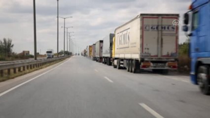 Kapıkule'de 10 Kilometrelik Tır Kuyruğu