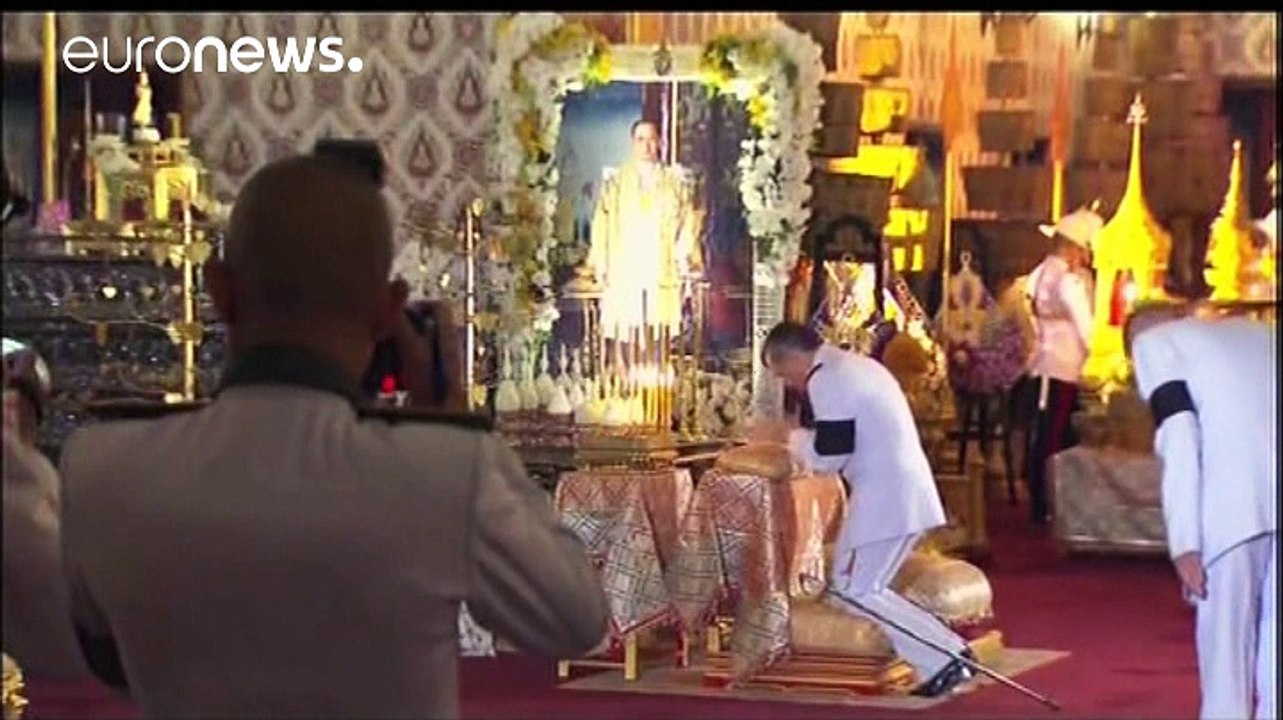 Tayland'ın yeni kralı Maha Vajiralongkorn olacak