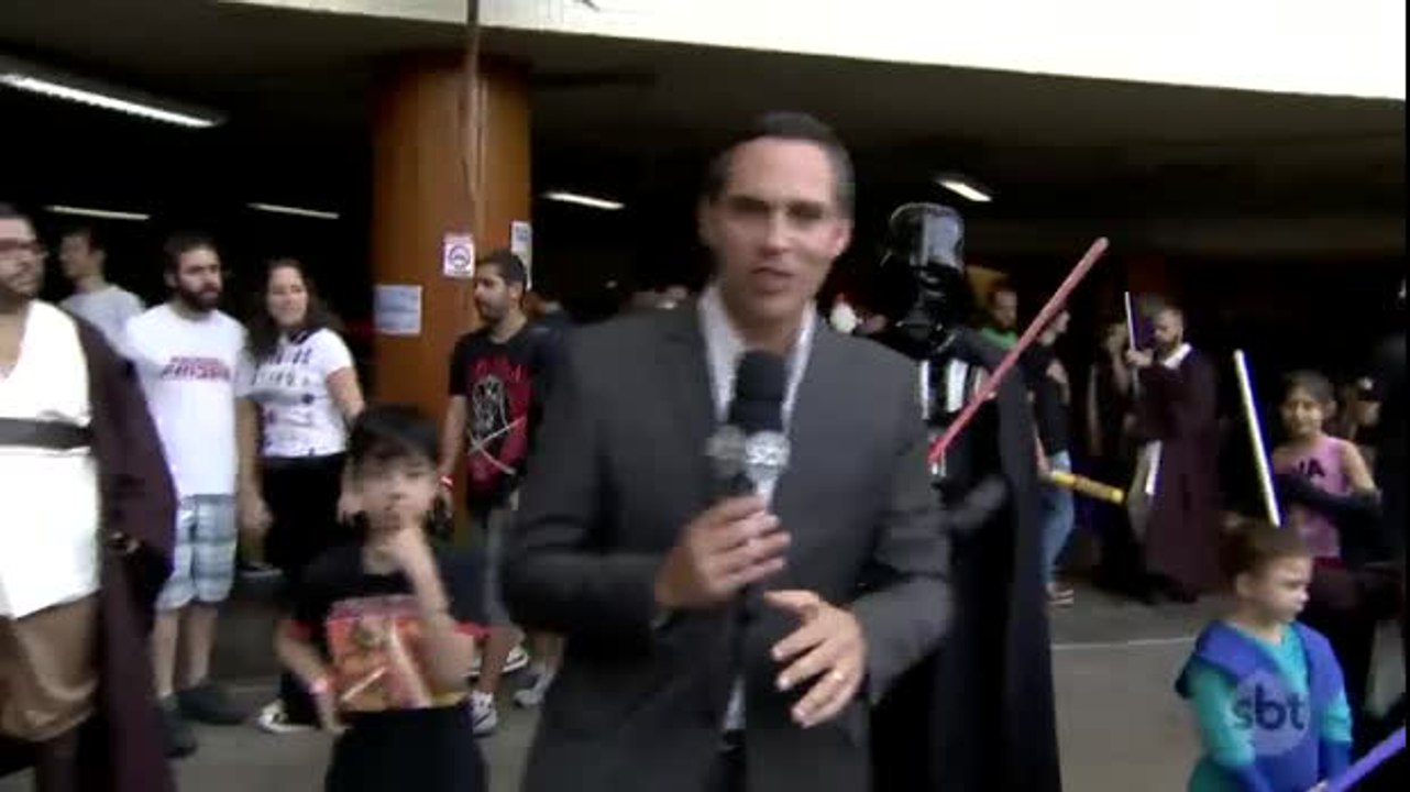 Fãs de Star Wars aguardam novo filme da saga