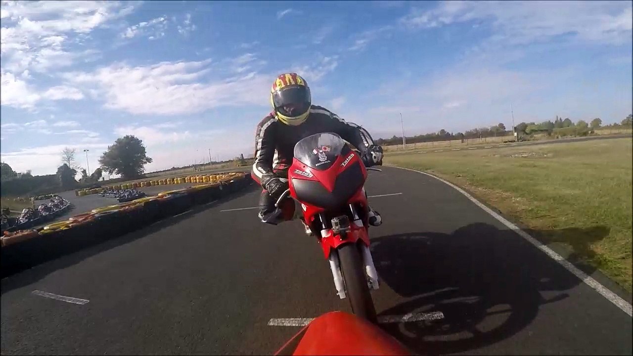 16/10/16 circuit grand breuil 125 CBR x2 !!!