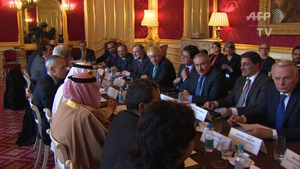 Occidentales amenazan con sanciones a Siria y Rusia