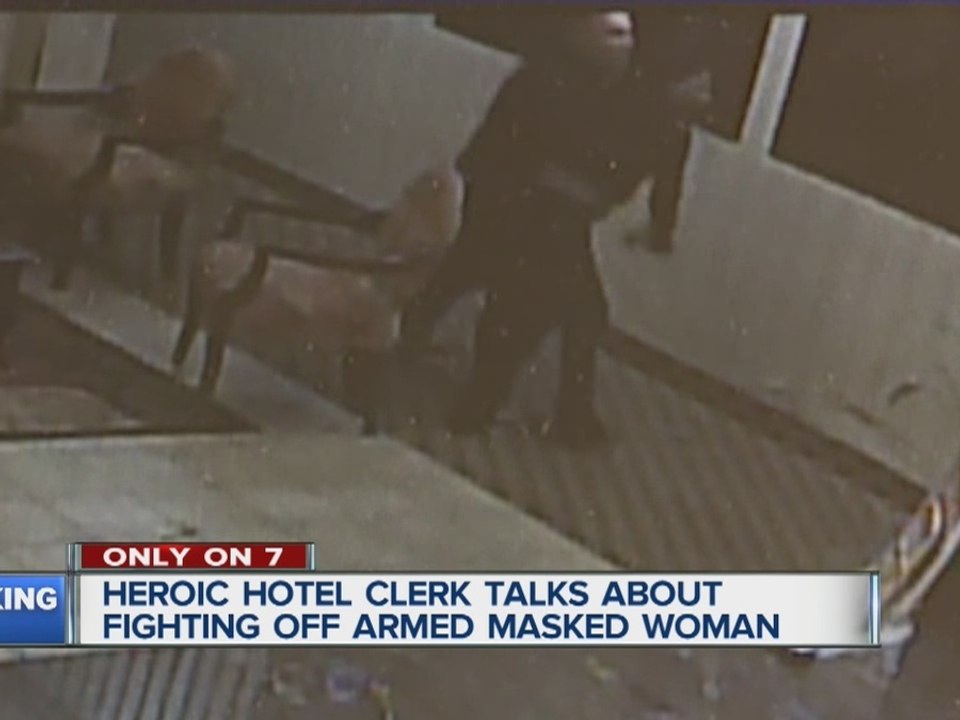 Hotel clerk talks about stopping robbery