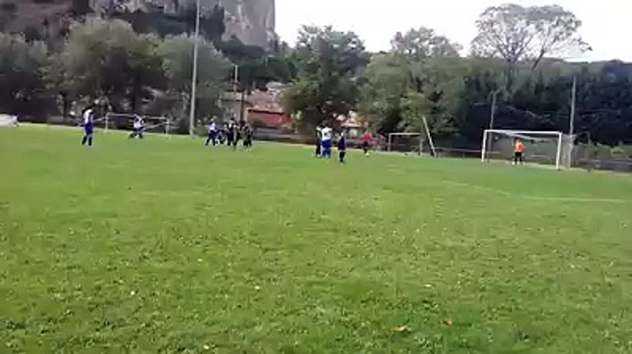 Momo penalty colombier st bart