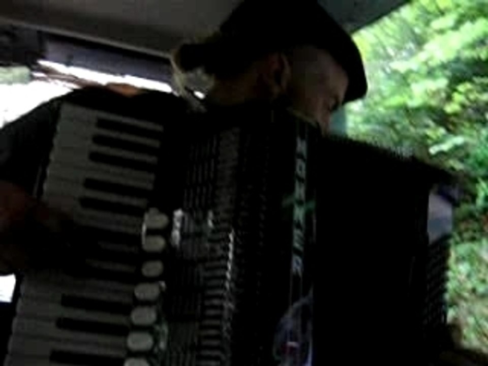 Pablo accordeon en Free Party