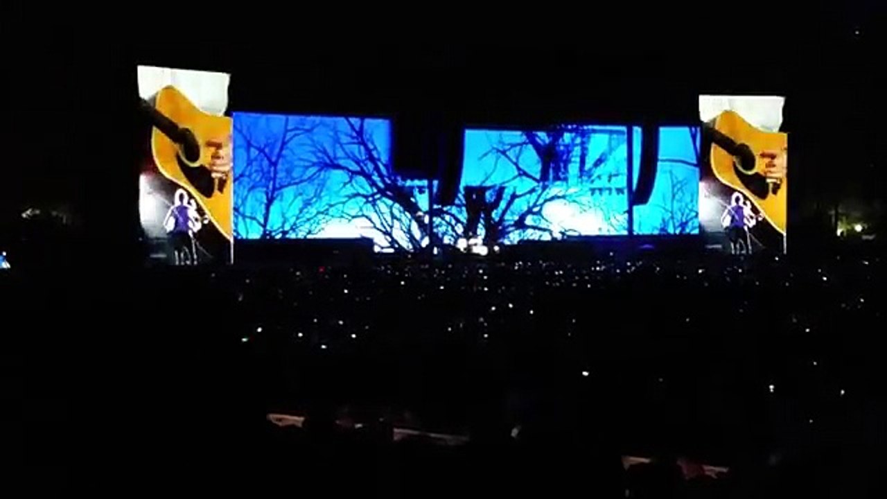 Paul McCartney - Blackbird - Desert Trip Indio, CA 15 October 2016
