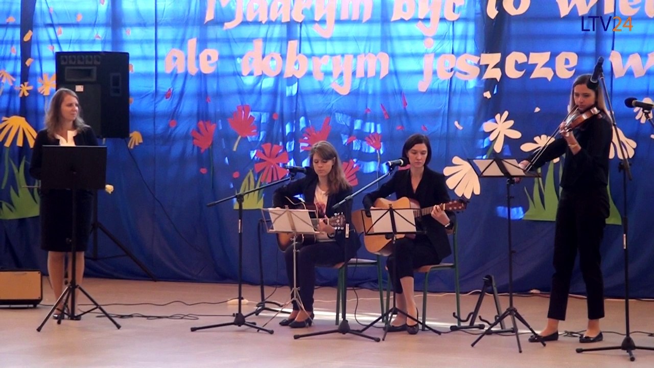 KONCERT ZESPOŁU "IDYLLA" - DZIEŃ EDUKACJI NARODOWEJ