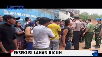 Pekerja Pabrik Halangi Eksekusi Lahan