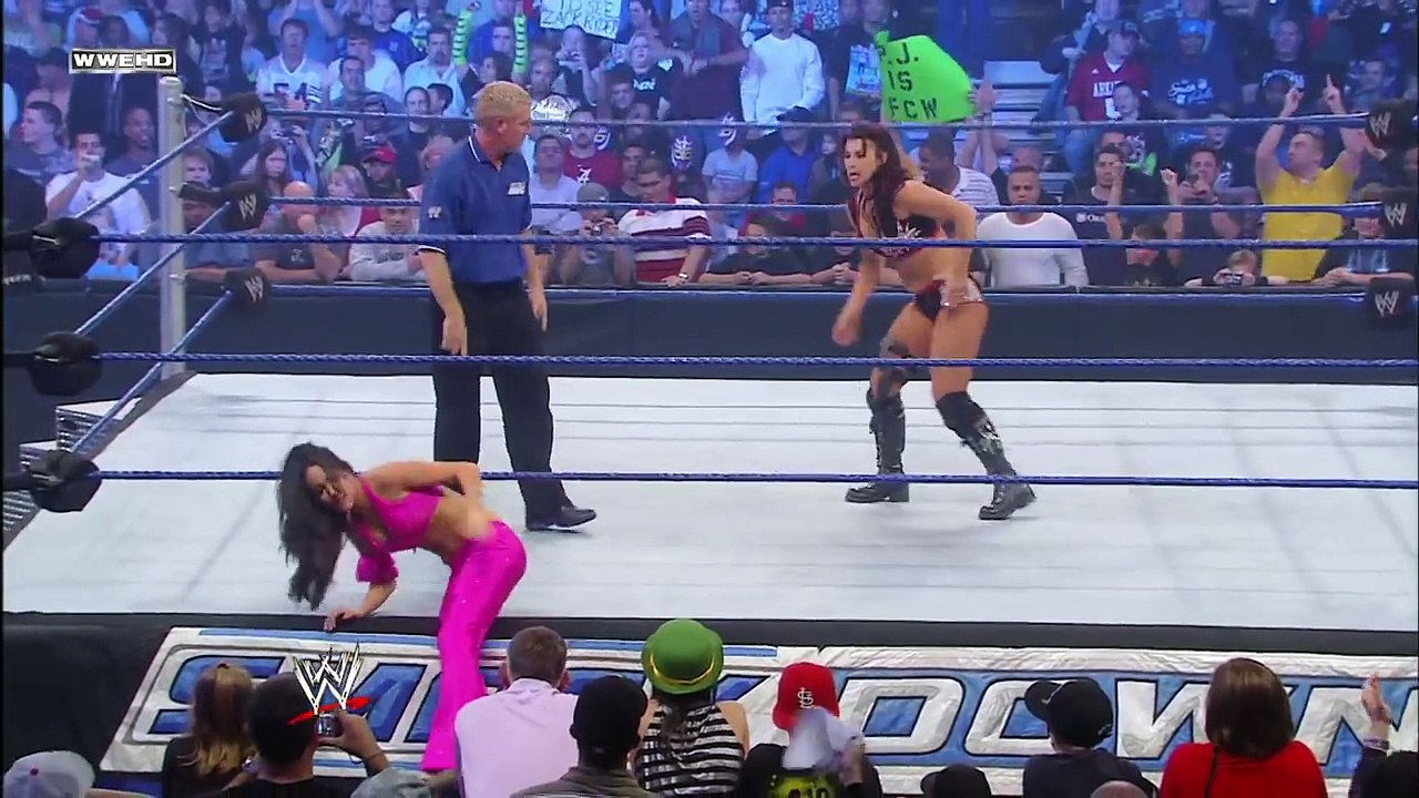Nikki Bella makes her debut as The Bella Twins' secret is out : SmackDown, Nov. 7, 2008
