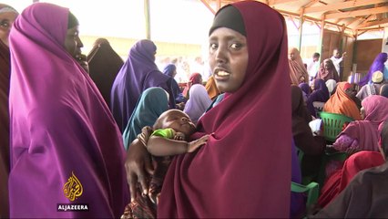 Thousands of Somalis return home from Kenya