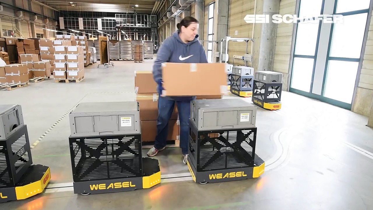 Automated guided vehicle (AGV) Weasel®, Fashion...