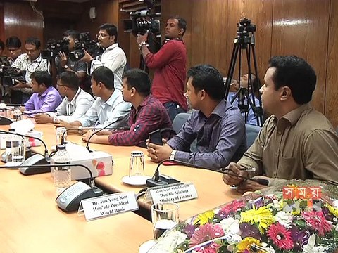 দুইটি খাতে বাংলাদেশকে ১শ' কোটি ডলার অর্থ সহায়তা দেবে বিশ্বব্যাংক