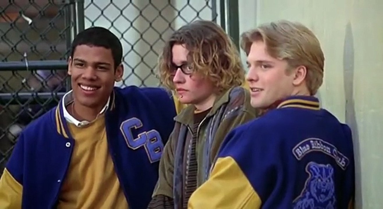 COMPORTEMENTS TROUBLANTS - Bande-annonce