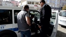 Atm'de Bulduğu Parayı Polise Teslim Etti