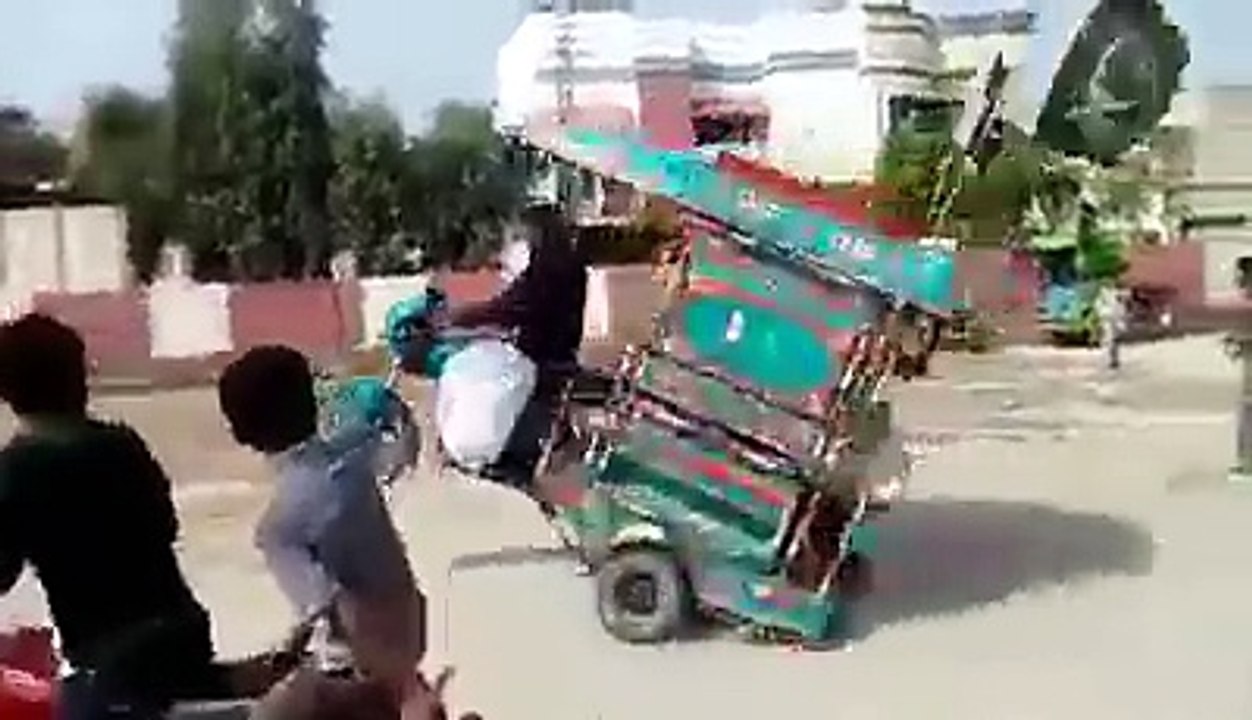 Only Possible In Pakistan