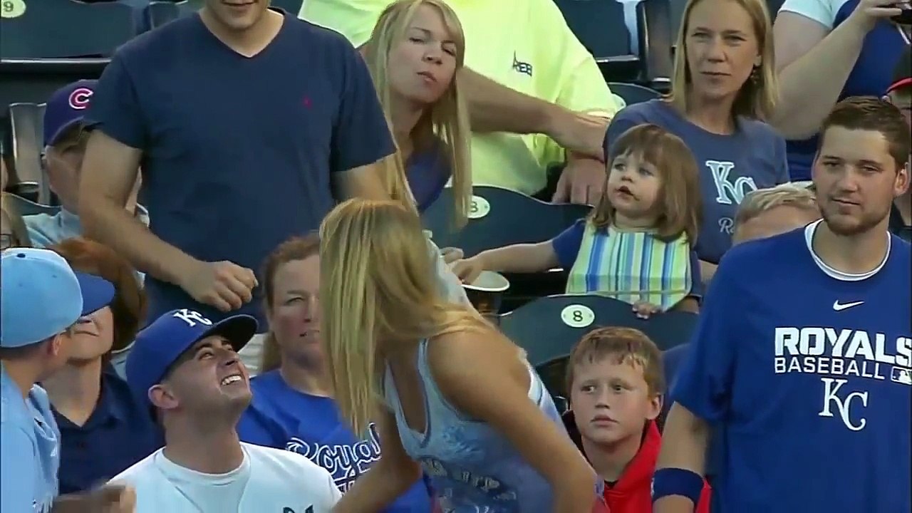 Funniest Baseball Fails you Will Ever See-SfaF_KRkfJg