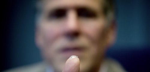 Lentes bionicos mejoran la visión por tres y previenen de cataratas