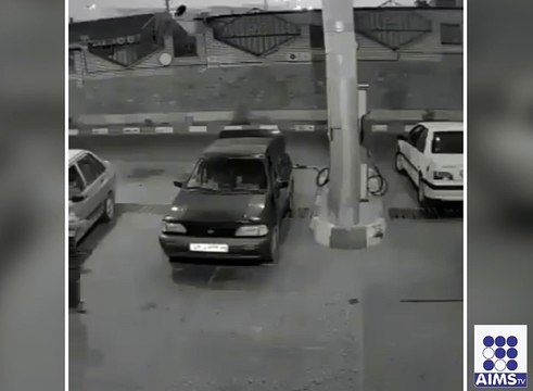 سی این جی بھرواتے وقت گاڑی کا کیا حشر ہوا دیکھ کر آپ بھی حیران رہ جائیں