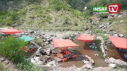 Watch How People of Abbottabad Praising Imran Khan For His Good Work