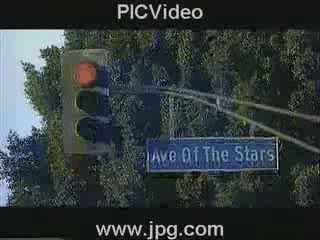 Jean Claude Vandamme - La Branlette