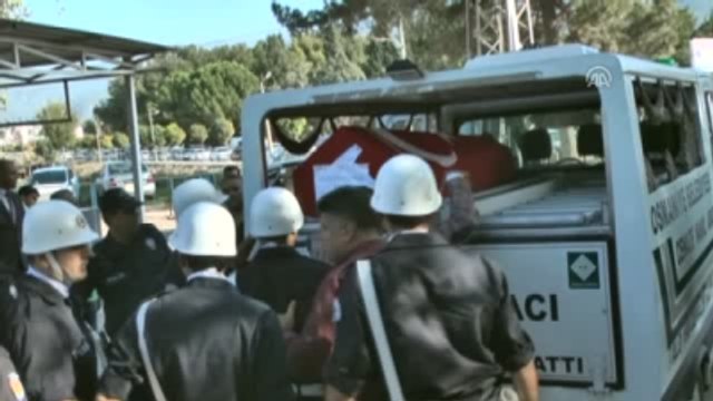 Deaş'ın Hücre Evine Yönelik Operasyonda Şehit Olan Polis Hüseyin Cengiz'in Cenazesi