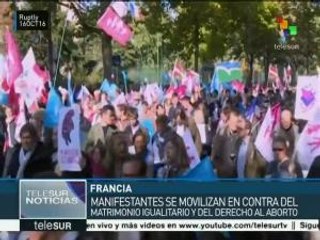 Franceses marchan contra matrimonio igualitario