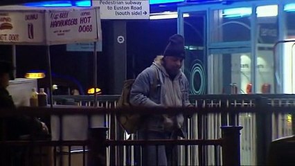 Black Books - Season 1 Episode 06 - He's Leaving Home Subtitulado Español