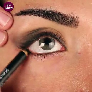Büyük Gözlere Nasıl Makyaj Yapılır