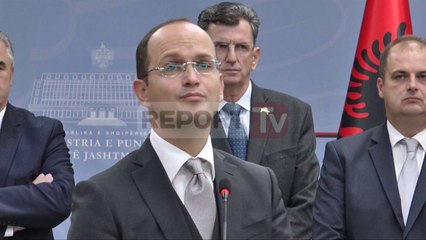 Report TV - Partitë shqiptare në Mal të Zi takojnë Bushatin:Jemi grupuar në 3 koalicione