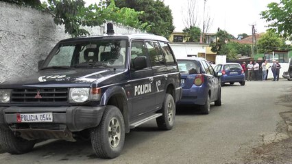 Report TV - Shkulin kamerat e sigurisë së biznesit kapet banda e supermarketeve