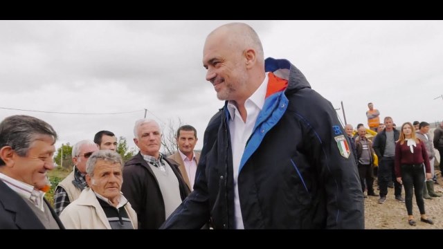 Report TV - Rama në Durrës për kanalet ujitëse Dako: Kemi investuar 60 mln lekë