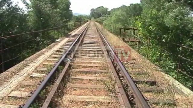 Report TV - Hekurudha për Rinas nis në Domje 5 km e gjatë e përfundon në aeroport