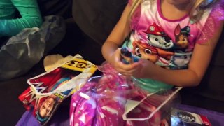 LITTLE GIRLS HYPED UNBOXING NEW WWE WOMENS WRESTLING FIGURES!